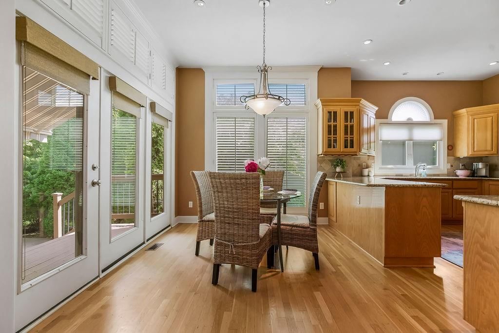9915 Vista Drive — photo 8
