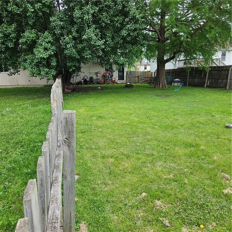 8413-8415 E 170th Street — photo 15