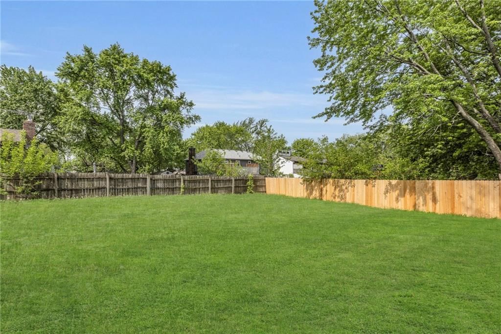 12804 S Sycamore Street — photo 30