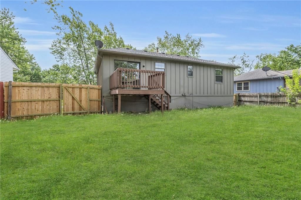 12804 S Sycamore Street — photo 32