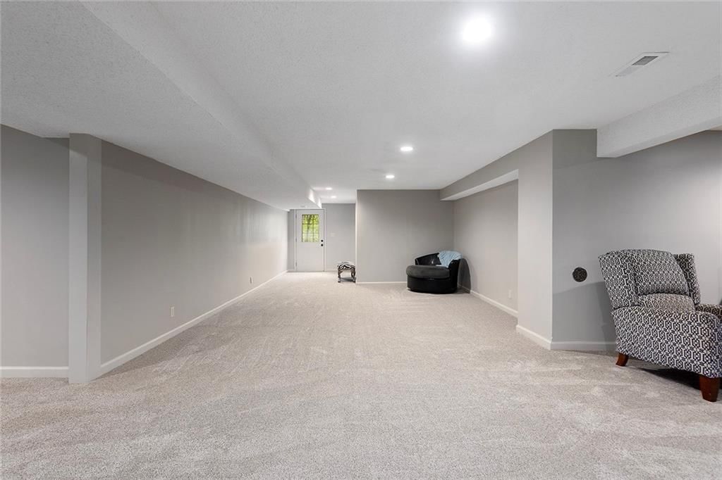 17610 Riverbend Road — photo 31