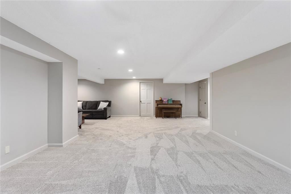 17610 Riverbend Road — photo 32