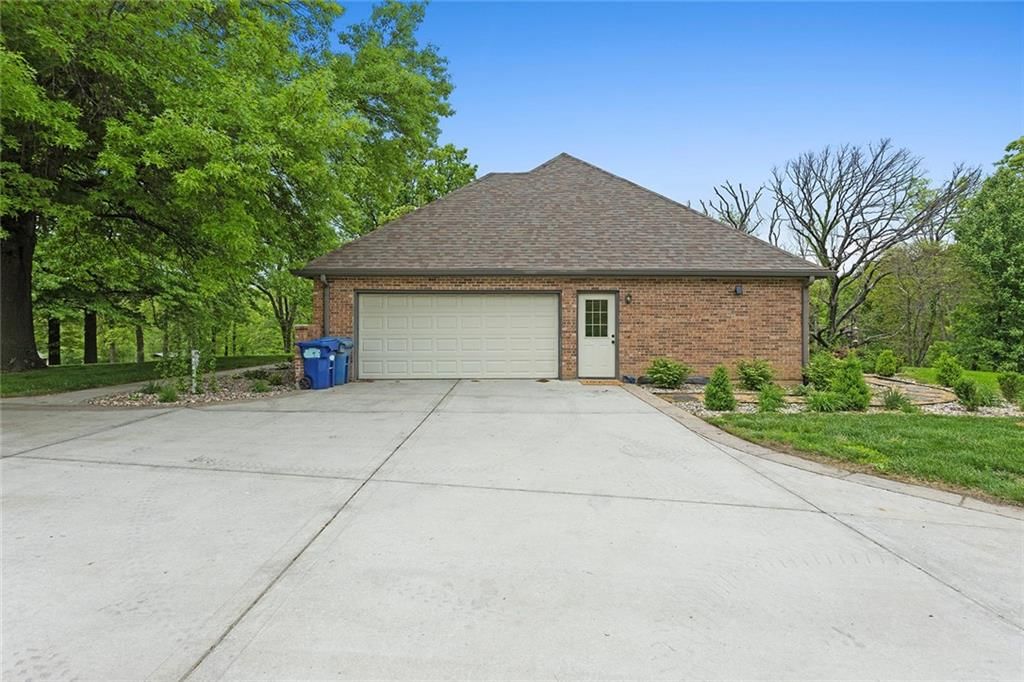17610 Riverbend Road — photo 38