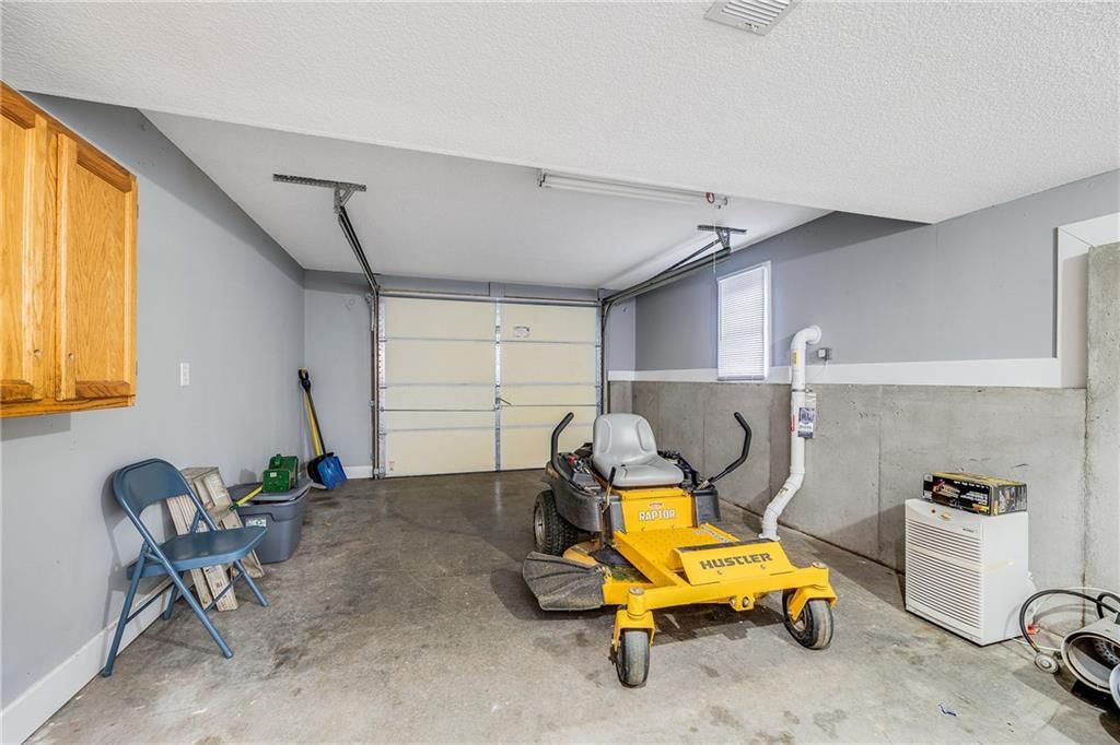 2211 Valley View Drive — photo 32