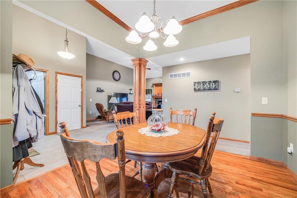 2211 Valley View Drive — photo 6