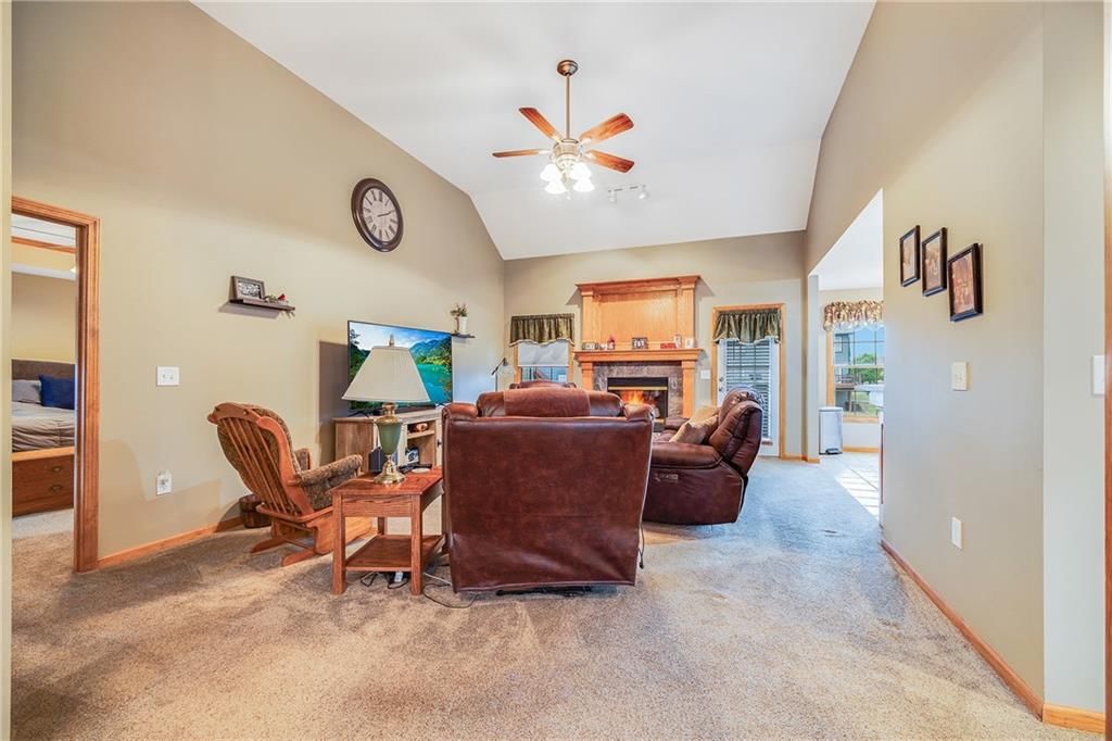 2211 Valley View Drive — photo 7
