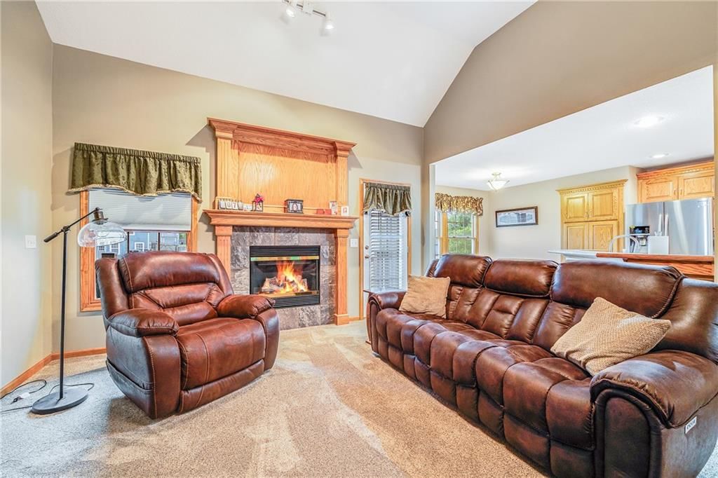 2211 Valley View Drive — photo 10