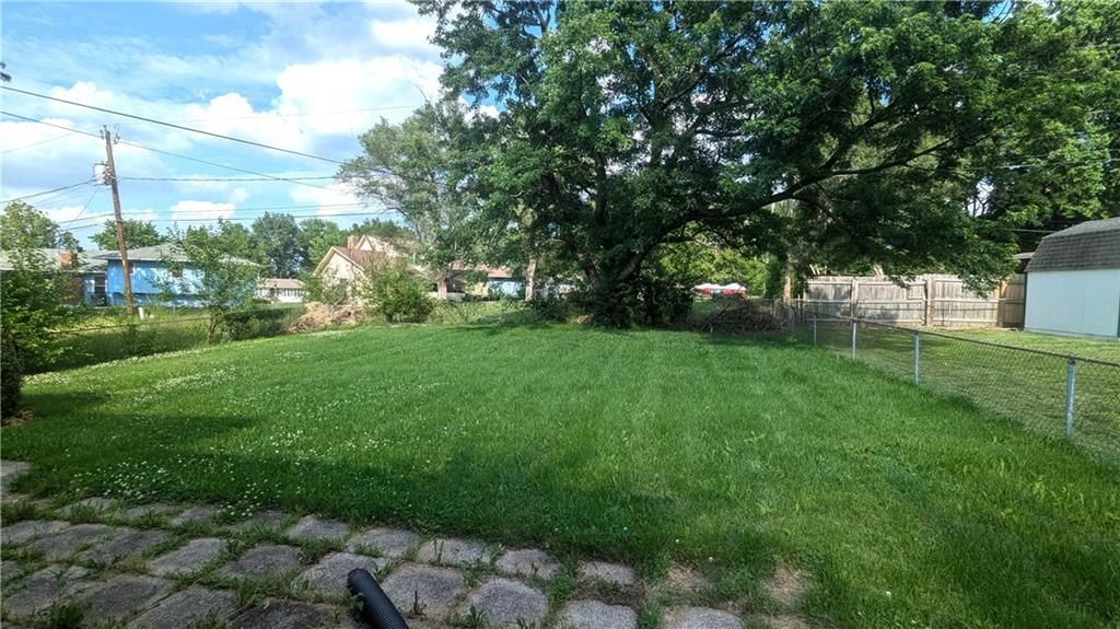 9005 Kentucky Avenue — photo 32