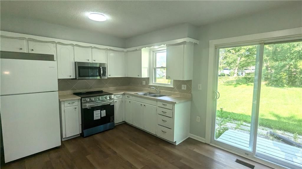 9005 Kentucky Avenue — photo 9