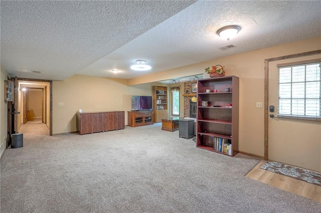 11416 W 109th Street — photo 25