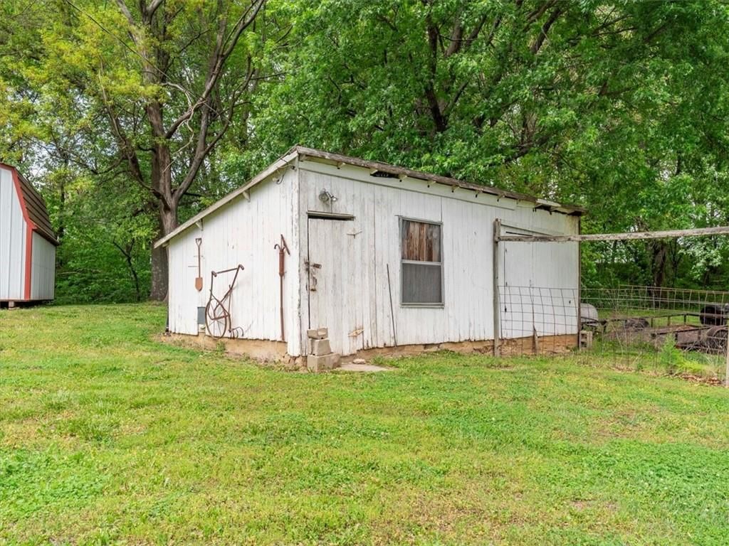 401 County Park Road S — photo 15
