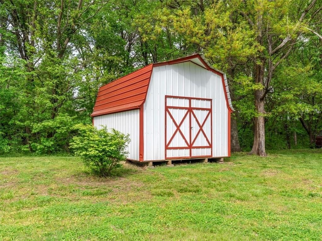 401 County Park Road S — photo 16