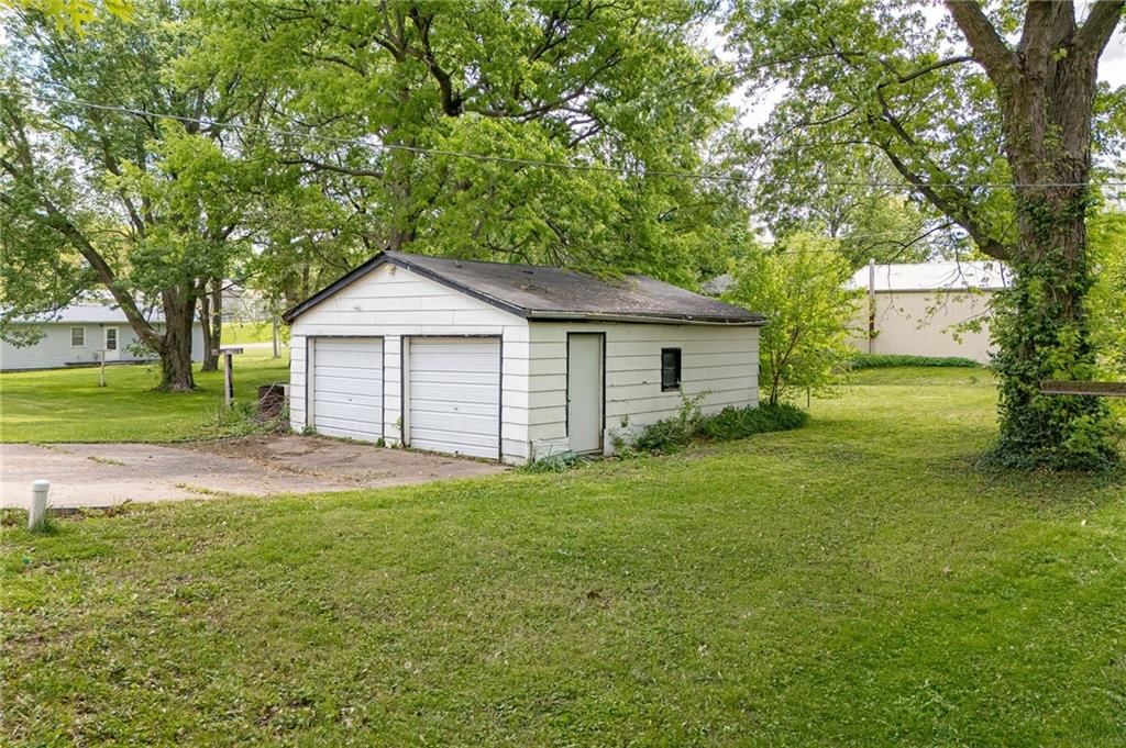 906 W Pearl Street — photo 18