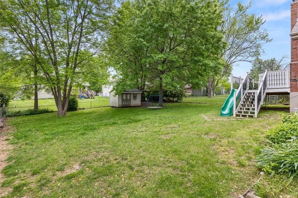 1309 Walnut Street — photo 16