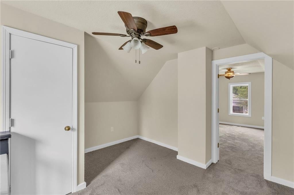 117 S Poplar Street — photo 16