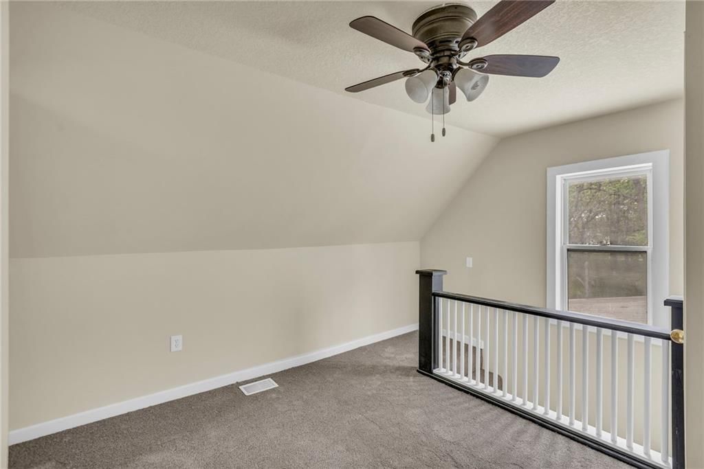 117 S Poplar Street — photo 18