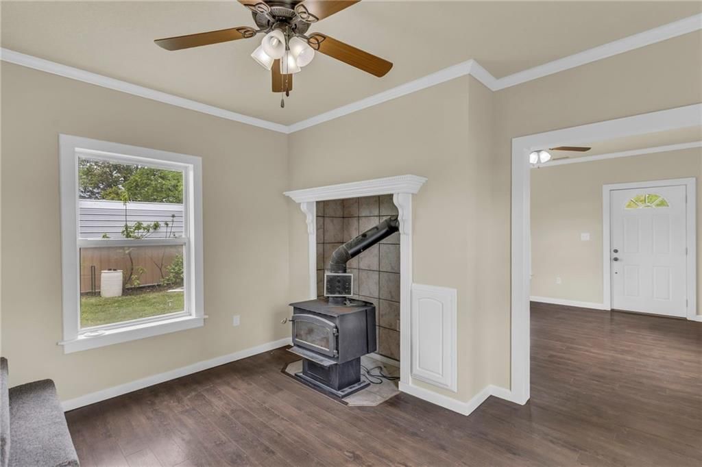 117 S Poplar Street — photo 10