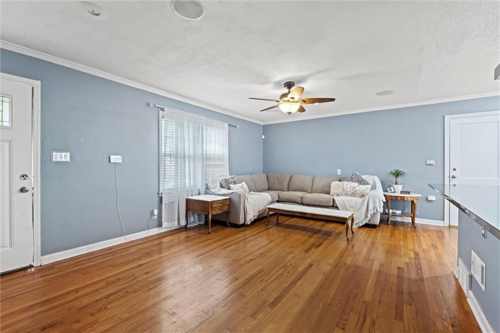8611 Hiawatha Road — photo 12