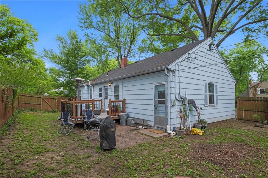 8611 Hiawatha Road — photo 25