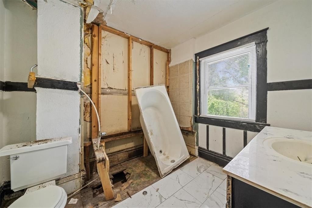 329 Askew Avenue — photo 14