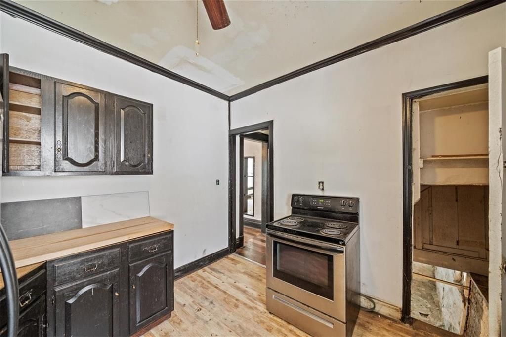 329 Askew Avenue — photo 7