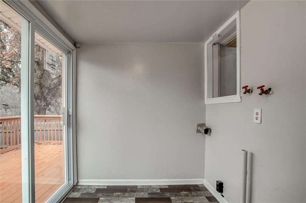 628 S Huttig Avenue — photo 12