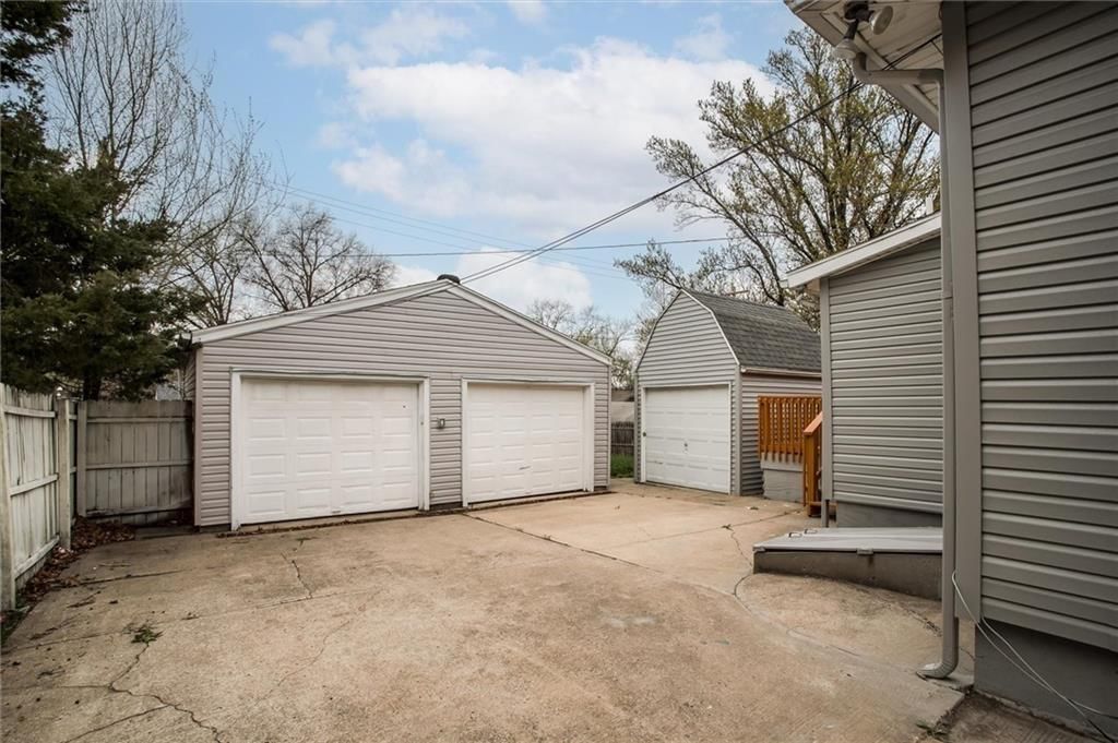 628 S Huttig Avenue — photo 5
