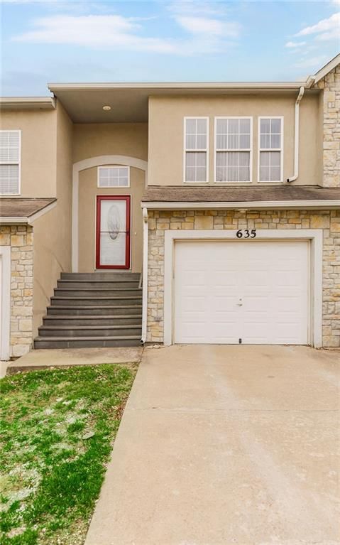 635 S Woodson Lane — photo 2