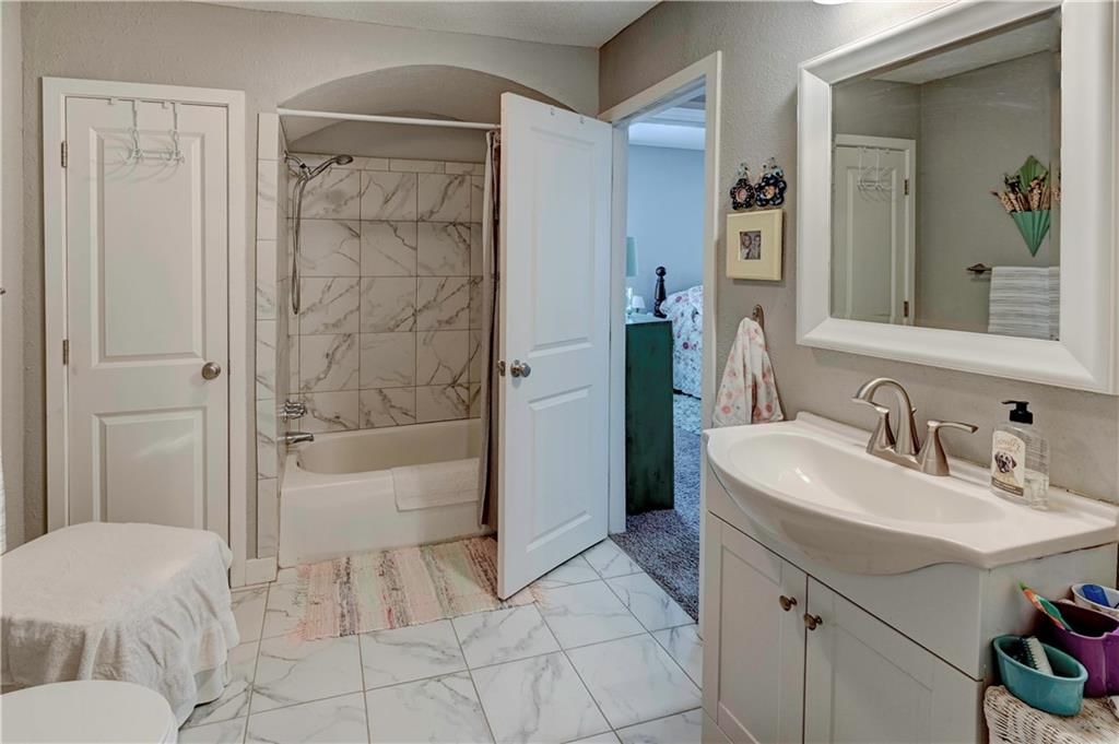 743 Washington Street — photo 15