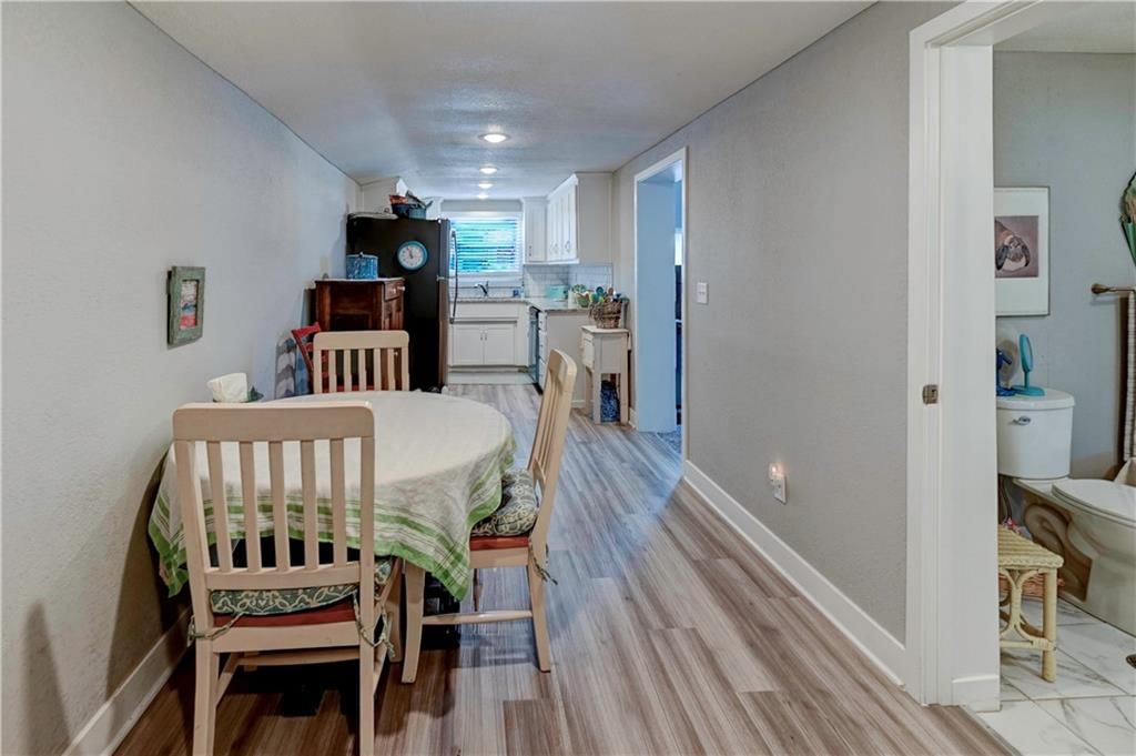 743 Washington Street — photo 10