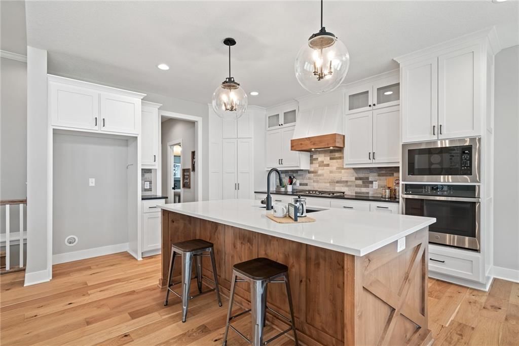 25006 W 141st Street — photo 13