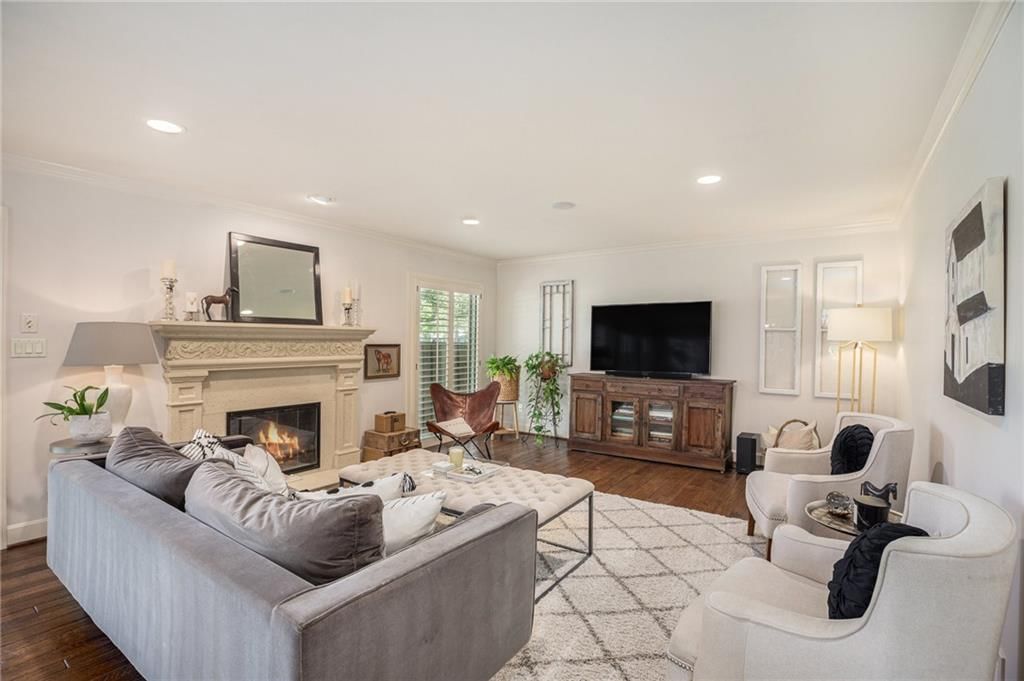 2022 Condolea Drive — photo 9