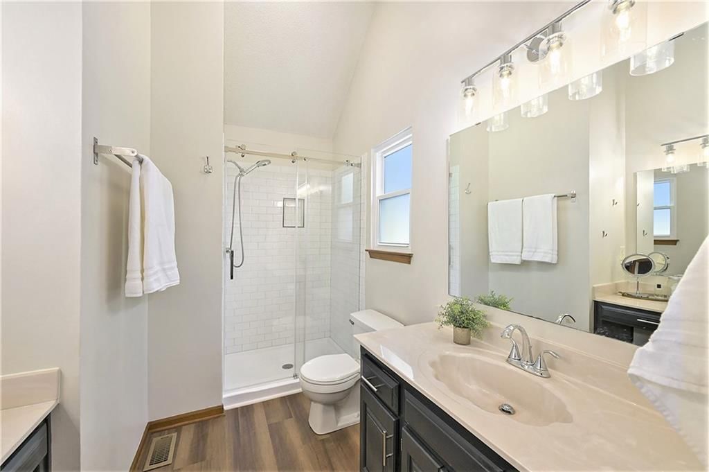 1153 E YESTERYEAR Drive — photo 20