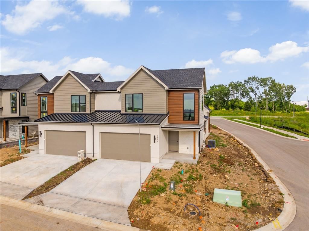 9595 Jupiter Street, Lenexa, KS