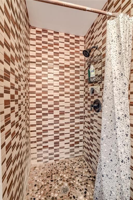 90 N Ridge Avenue — photo 19