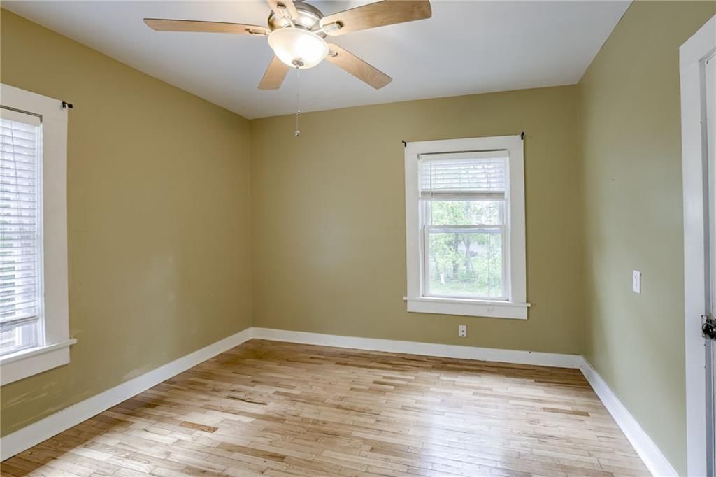 90 N Ridge Avenue — photo 21