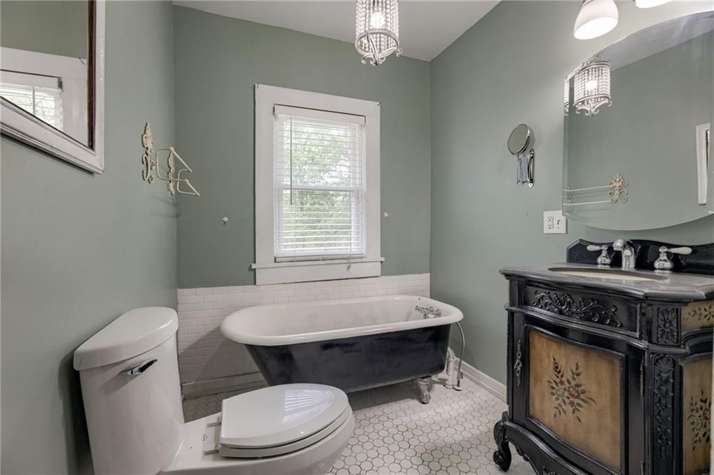 90 N Ridge Avenue — photo 28