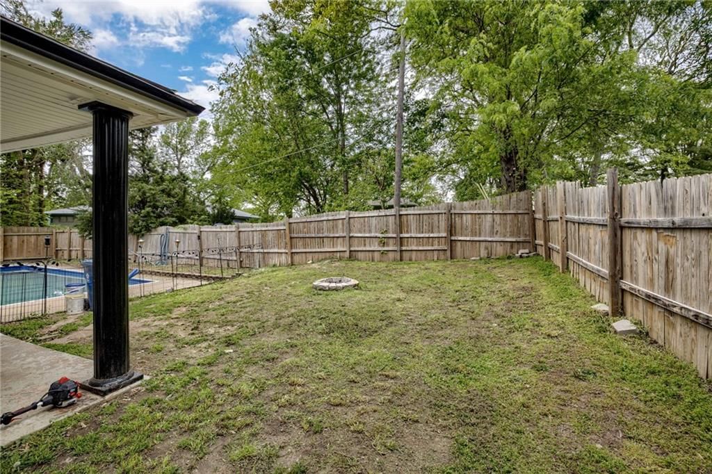 90 N Ridge Avenue — photo 33