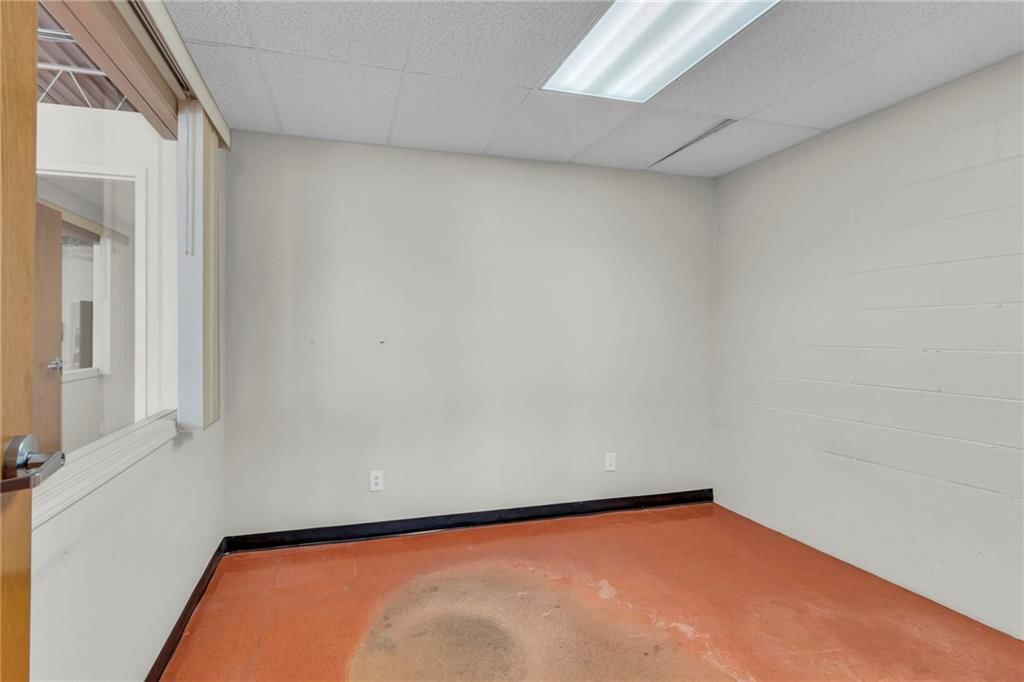 101 N Main Street — photo 17