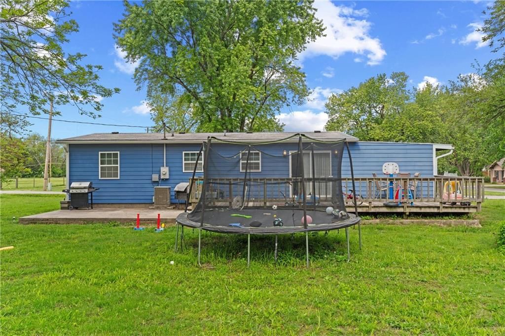 301 S Hickory Street — photo 23