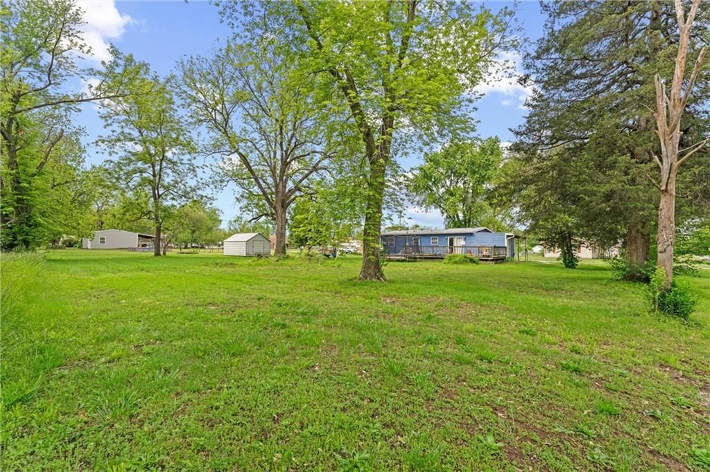 301 S Hickory Street — photo 25