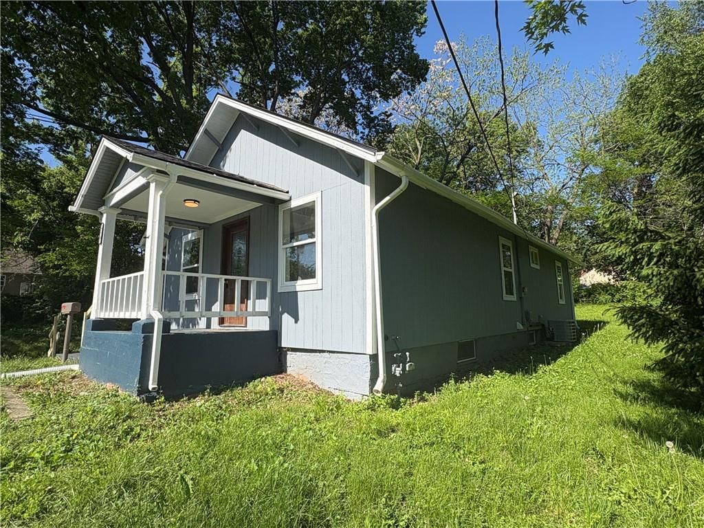 710 N Willis Avenue — photo 2