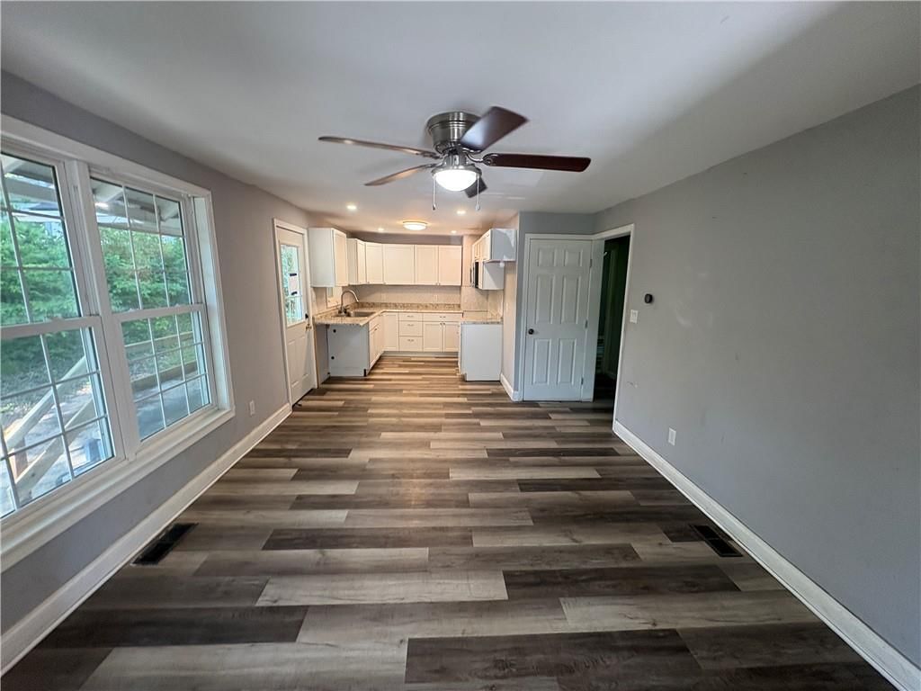710 N Willis Avenue — photo 8