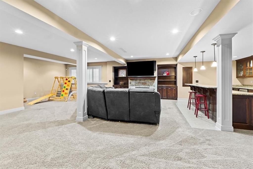 16249 Stearns Street — photo 36