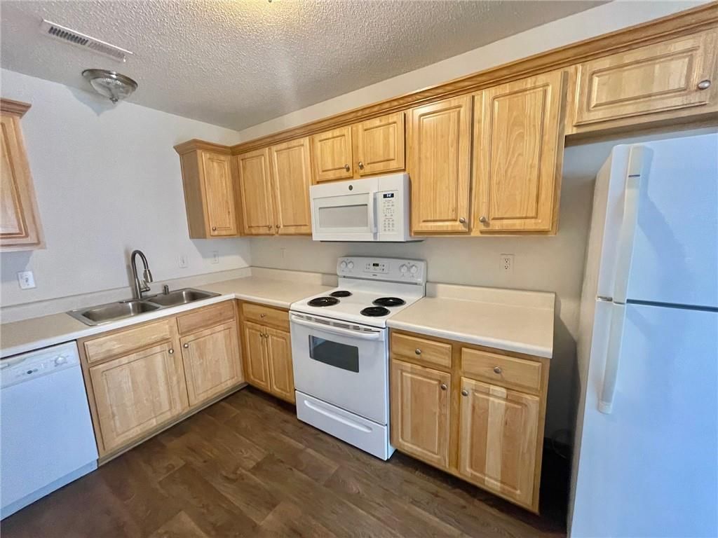 611 Terry Drive — photo 7