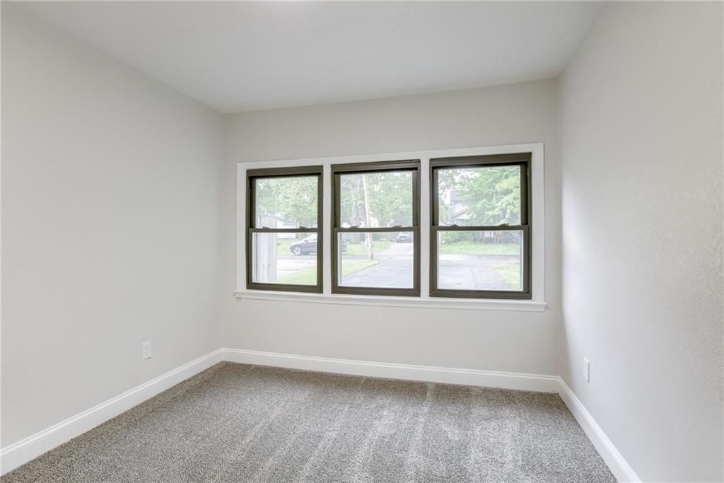 1922 S Cedar Street — photo 25