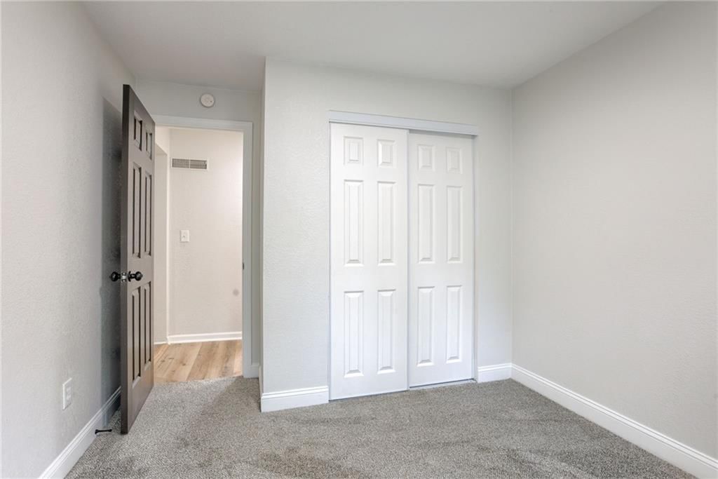 1922 S Cedar Street — photo 27