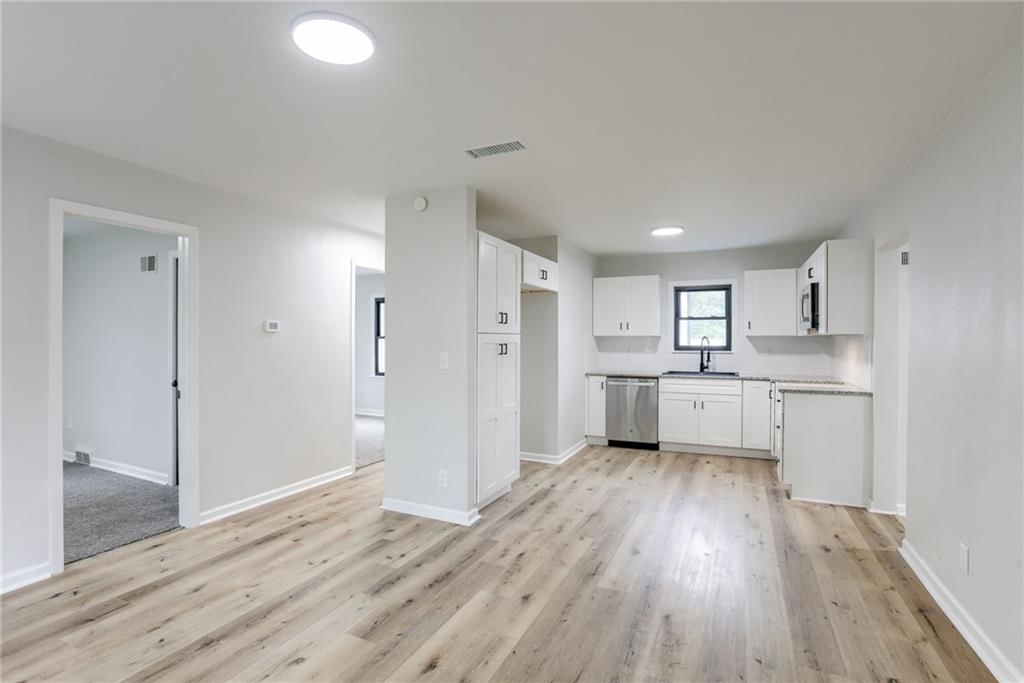 1922 S Cedar Street — photo 7