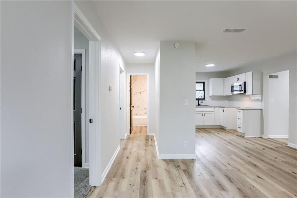 1922 S Cedar Street — photo 8