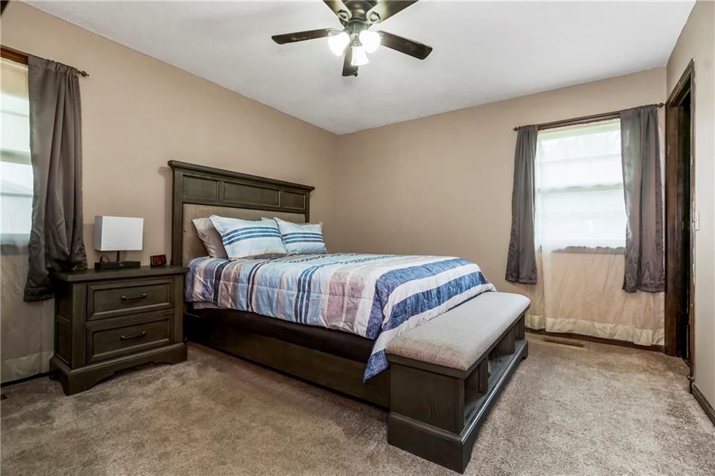 423 E Elm Street — photo 15